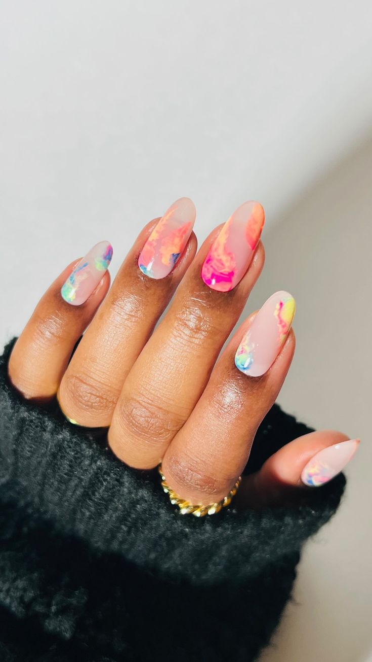 Brittney Ellen (@brushedbyb_) • Fotos e vídeos do Instagram Nails Products, Water Marble Nails, Marble Nail Designs, Nails Yellow, Summery Nails, Bright Nails, Shellac Nails, Get Nails, Marble Nails