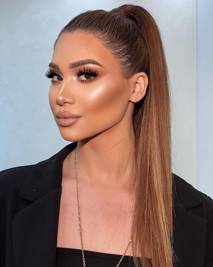 High Ponytail With Curls, Couple Routine, Ponytail Inspiration, Sleek High Ponytail, 22 Bday, Hair Aesthetics, Competition Cheer, Voluminous Ponytail, Slick Ponytail