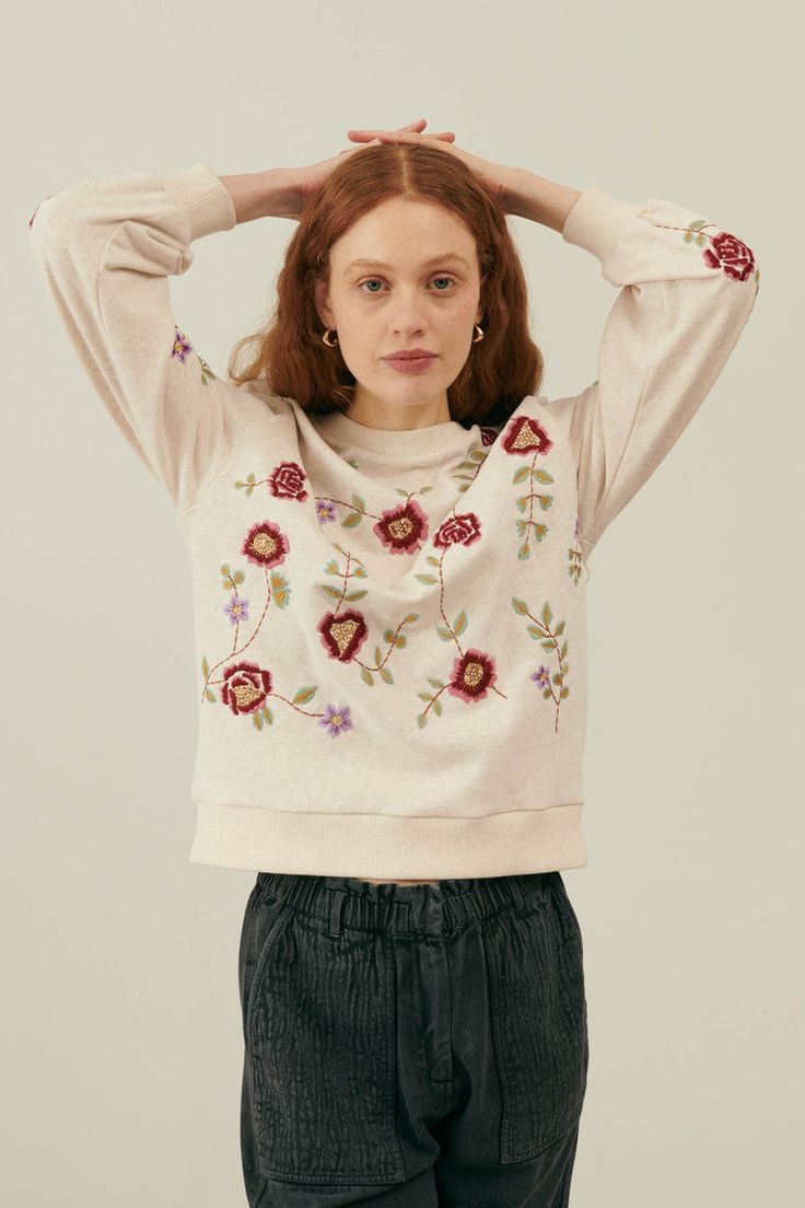 At Bucolia we value softness, as illustrated by this light fleece comfy sweatshirt. Its print is just as soft! Cozy tip: match it with Ysalia sweatpants for a total look combining comfort and style.The details we love:Light fleece sweatshirt.All-over floral print.Loose volume.Round neckline.Rib-stitches at neckline, cuffs and at the bottom of the garment.This item was imagined by Marie Pidancet and her passionate team. Sweatshirt Embroidery, Louise Misha, Embroidery Floral, Embroidery Sweatshirt, Comfy Sweatshirt, Total Look, Flower Embroidery, Fleece Sweatshirt, Love And Light