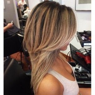 Chin Length Layers Long Hair, Gradual Haircut, Baylage Brunette Blonde, Longer Layers, Blonde Layers, Caramel Blonde, Frontal Hairstyles, Long Bangs, Brown Blonde Hair