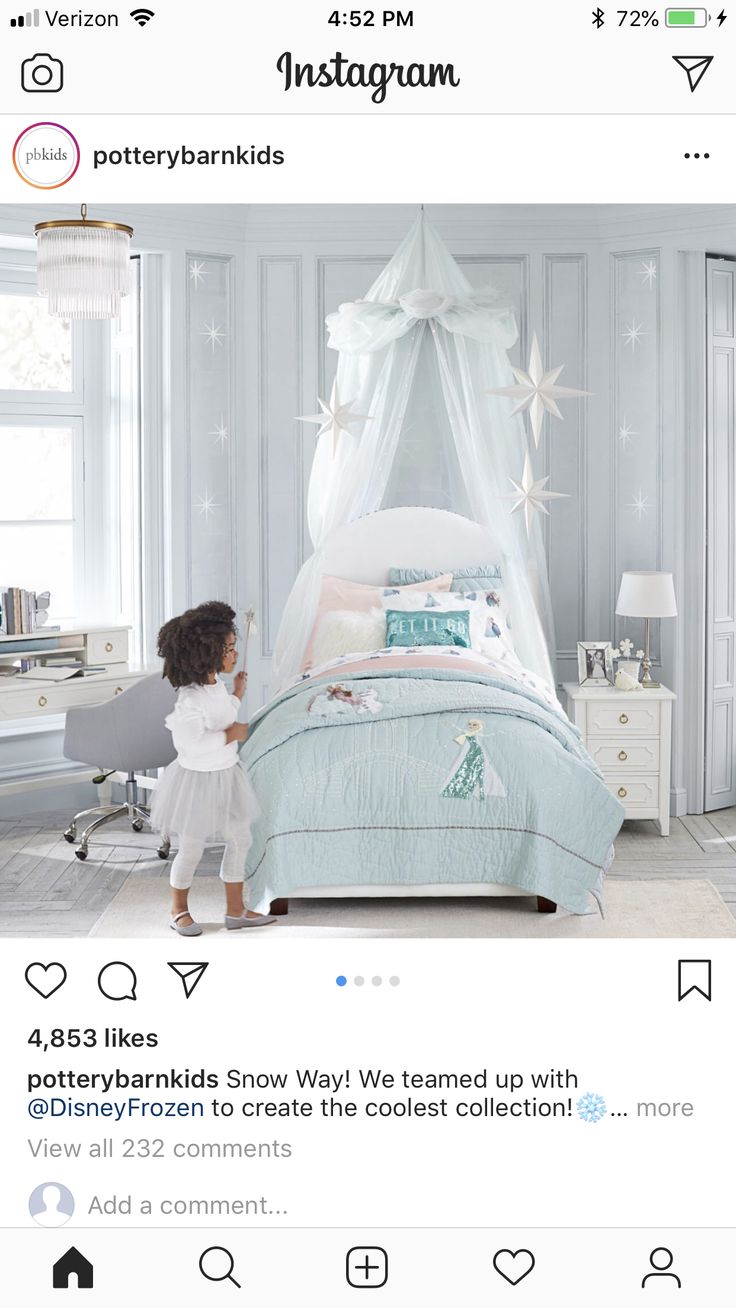 Frozen Inspired Bedroom, Frozen Bedroom Decor, Disney Frozen Bedroom, Frozen Themed Bedroom, Frozen Bedroom, Frozen Room, Princess Bedroom, Teenage Room, Dollhouse Projects