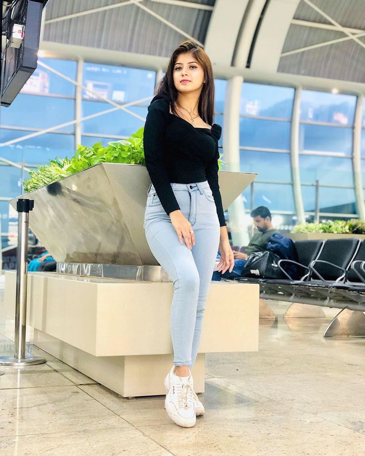 Sayyed Arishfa Khan🦁 shared a photo on Instagram: “Flying for Yaara 2✈️❤️ Something big coming soon🔥 I am so excited. Are you? Swipe right to see 2…” • See 1,151 photos and videos on their profile. Arishfa Khan, Picsart Png, Teen Girl Dresses, Stylish Photo Pose, Swipe Right, Hot Images, Fashion Photography Poses, Something Big, Picture Outfits