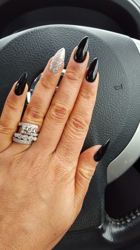 Black Nails With One Glitter Nail, Black White Glitter Nails, Nails That Match Black Dress, Engagement Nails Black, Black Nails With Accent Nail Ring Finger, Black Nails Glitter Tips, Dark Bridal Nails, Black Wedding Nails Classy, Black And Diamond Nails