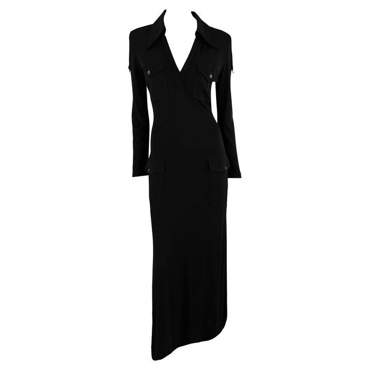 Tom Ford designed this chic and minimal navy collared maxi dress for Gucci in 1996. This fabulous full-length dress features long sleeves, an exaggerated fold-over collar, a deep v-neckline, and flap pockets at the bust and hips. This lightweight stretch piece has epaulets extending over the shoulders onto the sleeve. This lightweight, full-length dress is perfectly sexy yet modest and is the ultimate Gucci by Tom Ford addition to any wardrobe. Approximate measurements: Size - 44IT Bust: 34 - 38 Gucci Couture, Tom Ford For Gucci, Gucci By Tom Ford, Bodycon Gown, Halterneck Mini Dress, Carolyn Murphy, Gucci Brand, Gucci Outfits, Full Length Dress