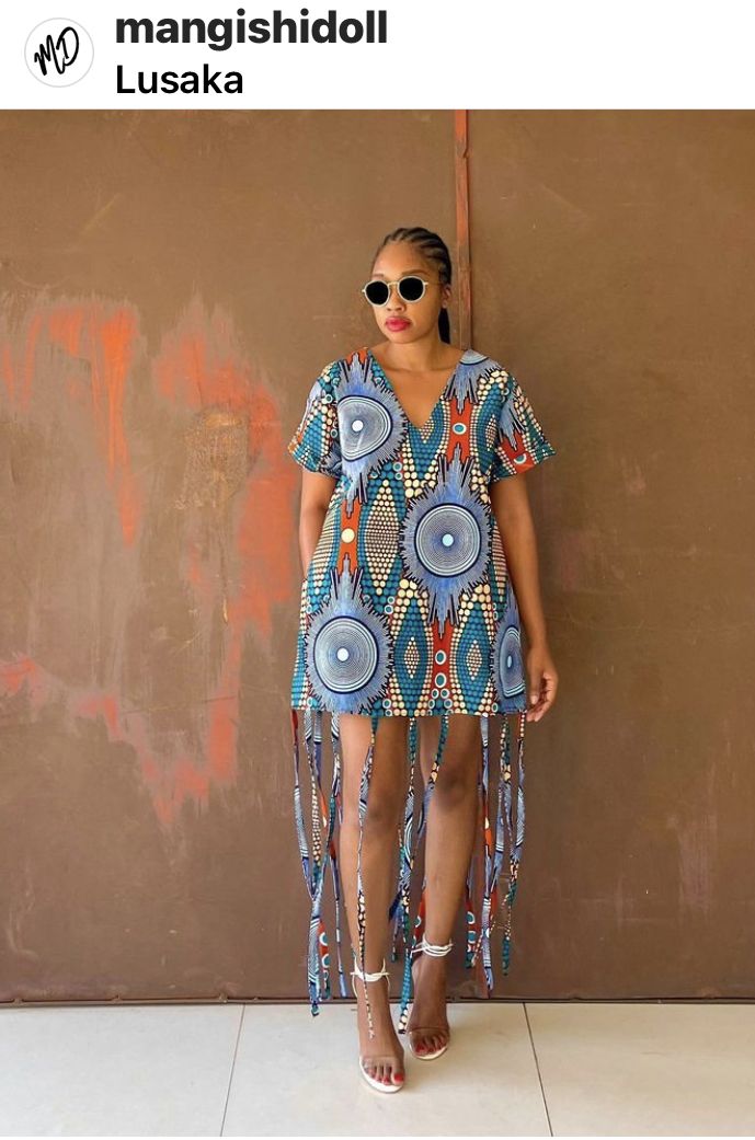 Ankara Top Styles, Bubu Gown Styles, Ankara Dress Designs, Elegant Dresses Short, African Print Dress Ankara, Mode Kimono, African Dresses For Kids, African Inspired Clothing, African Print Dress Designs