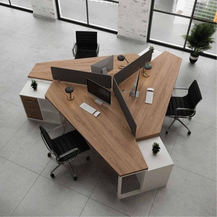 Workstations Design, Small Office Design, Office Design Inspiration, Office Table Design, Modern Office Space, Office Interior Design Modern, Modern Office Interiors, Office Space Design, Modern Office Design