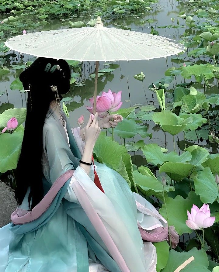 Liziqi Aesthetic, Traditional Chinese Aesthetic, Hanfu Aesthetic, Ancient China Aesthetic, China Aesthetic, Chinese Princess Dress, Japanese Princess, Chinese Princess, Chinese Aesthetic