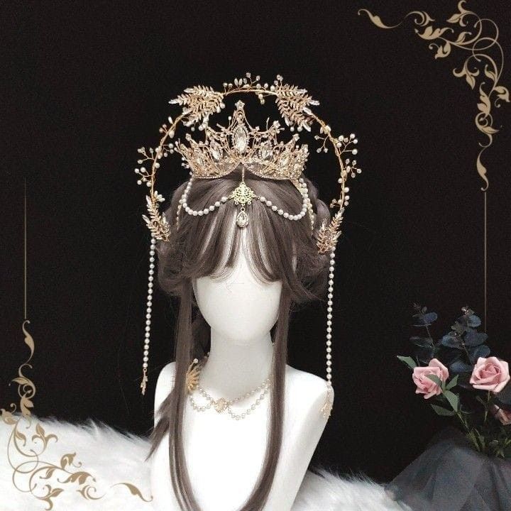 Crown Theme, Fairy Goddess, Fantasy Crown, Goddess Hair, Crown Headdress, Crown Aesthetic, Tiara Headpieces, Chinese Hair Accessories, Halo Crown