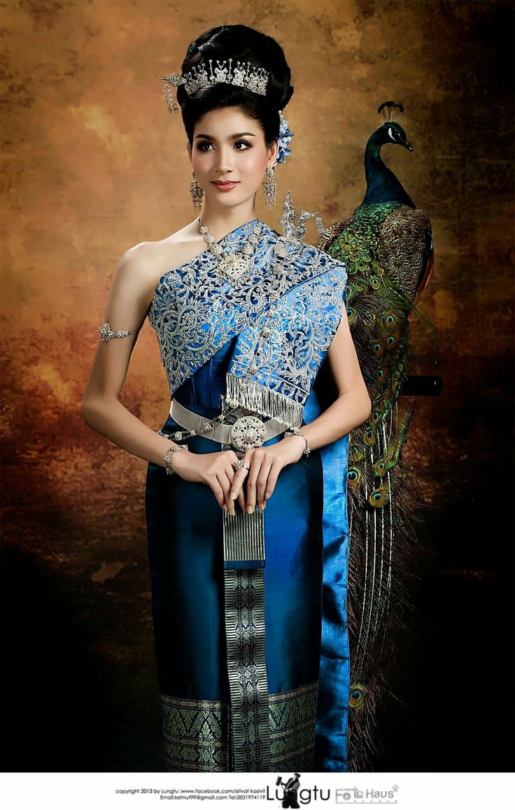 Thailand Costume, Thai National Costume, Traditional Thai Clothing, Thai Costume, Thai Wedding Dress, Thai Fashion, Thai Clothes, Traditional Hairstyle, National Clothes