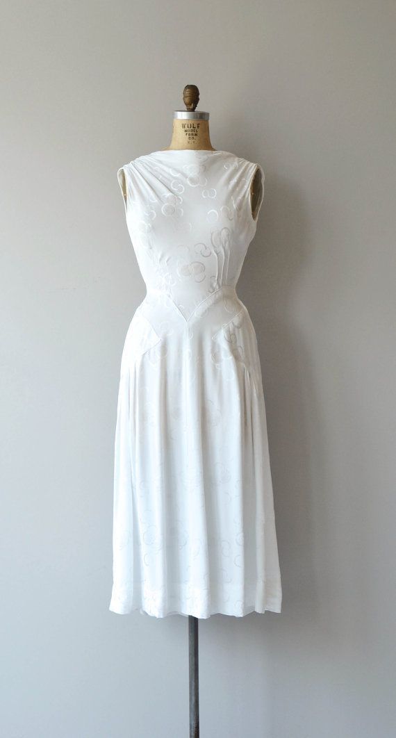 40's Fashion, Claire Mccardell, 30s Dress, White Vintage Dress, 1930s Dress, Casual Wedding Dress, Vintage Inspiration, 1940s Dresses, Couture Vintage