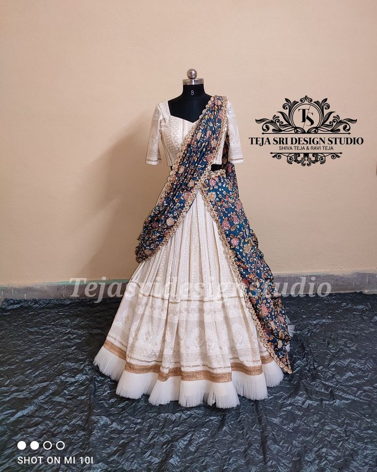 Heavy Duppata Design, Lehnga Saree Designs Latest, Wedding Outfit From Scratch Indian, Long Frock With Saree, Half Sarees Latest Designs, Chickenkari Lehenga, Lehenga Designs Latest, Pleats Techniques, Lehenga Saree Design