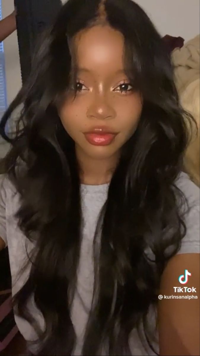 Makeup Looks For Doe Eye, Douyin Black Skin, Douyin Makeup On Black Women, Acubi Fashion Black Women, Makeup For Small Faces, Warm Douyin Makeup, Chinese Makeup Black Women, Cute Makeup Looks Natural Korean, Doe Eyes Black Women