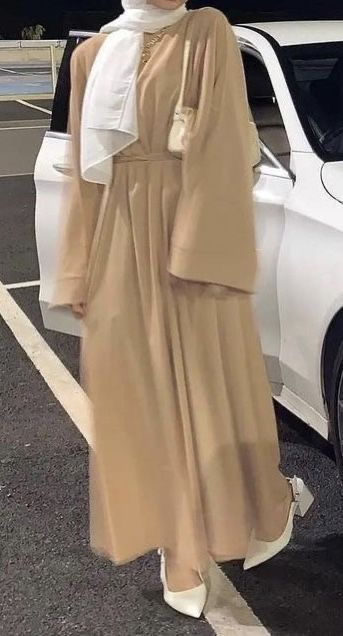 Aesthetic Abaya Outfits, Modest Outfits Muslim, Abaya Outfit, Estilo Hijab, Hijabi Outfit, Modern Hijab Fashion, Muslim Outfits Casual, Hijab Style Casual, Hijabi Fashion Casual