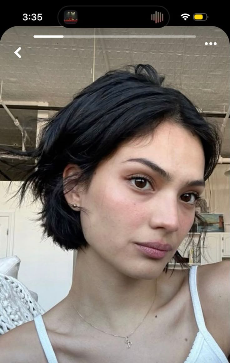 Short Hairstyle Women Chin Length, Pixie Haircut No Bangs, Short Curly French Bob, Oval Short Hair, Short Hair Soft Jawline, Bob Thick Hair Wavy, Short Haircut For Oval Face Women, Bob Oval Face, Short Feminine Haircut