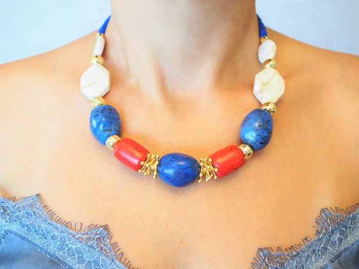 Blue Turquoise Stone Necklace, Red Howlite Beaded Necklace Turquoise Necklaces, Happiness And Peace, Beaded Bib Necklace, Natural Stone Necklace, Bold Necklace, Christmas Necklace, Chakra Necklace, Natural Stones Necklace, Hippie Necklace