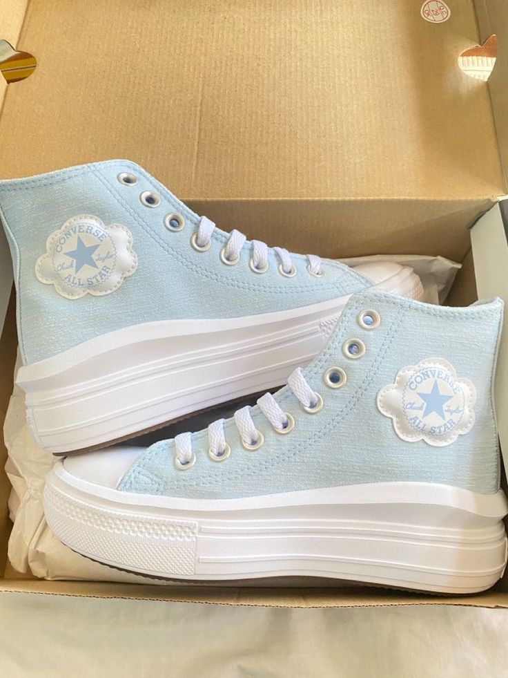 Boty Converse, Cute Converse Shoes, Cute Converse, Pretty Sneakers, Dr Shoes, Trendy Shoes Sneakers, Preppy Shoes, All Star Shoes, Pretty Shoes Sneakers