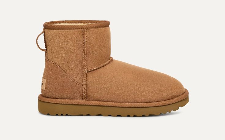 Classic Mini II Boot Classic Mini Ii Boot, Closet Revamp, Women In The Workplace, Ugg Classic Mini Ii, Ugg Store, Classic Ugg Boots, Ugg Classic Mini, Sheepskin Boots, Ugg Classic