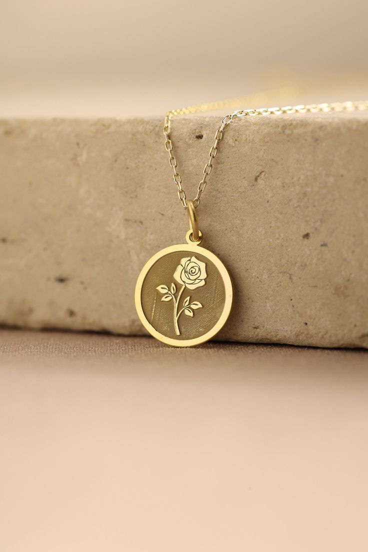 Gold Rose Flower, Flower Women, Gold Disc Necklace, Fancy Jewelry Necklace, Necklace Flower, Round Pendant Necklace, Gold Disc, Rose Pendant, Disc Necklace