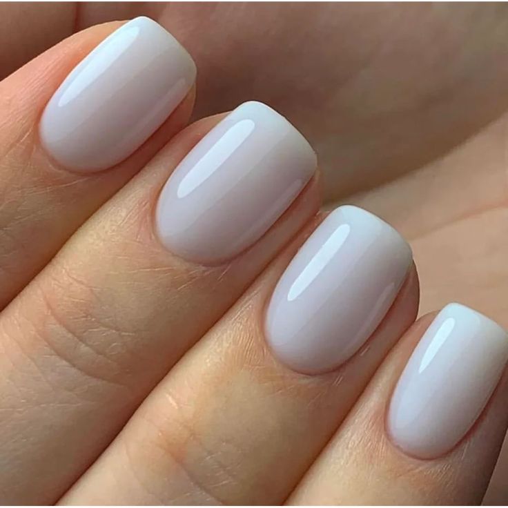 Casual Nails, White Nail Polish, Her Nails, White Nail, Trim Nails, James Charles, Neutral Nails, Nature Tattoos, Elegant Nails