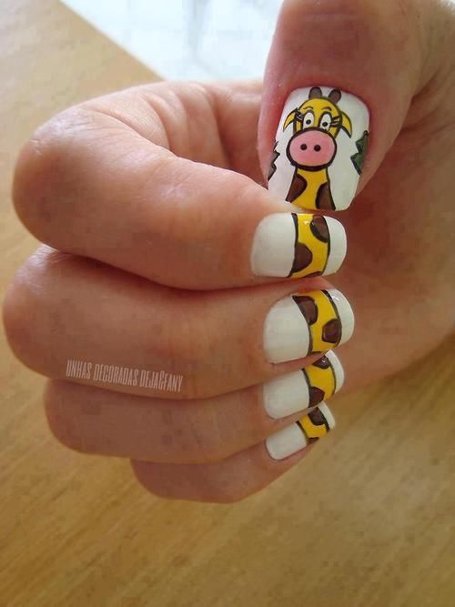 Giraffe Nails, Emoji Nails, Animal Nail Art, Animal Nails, A Giraffe, Cute Nail Art, Funky Nails, Cute Nail Designs, Fancy Nails