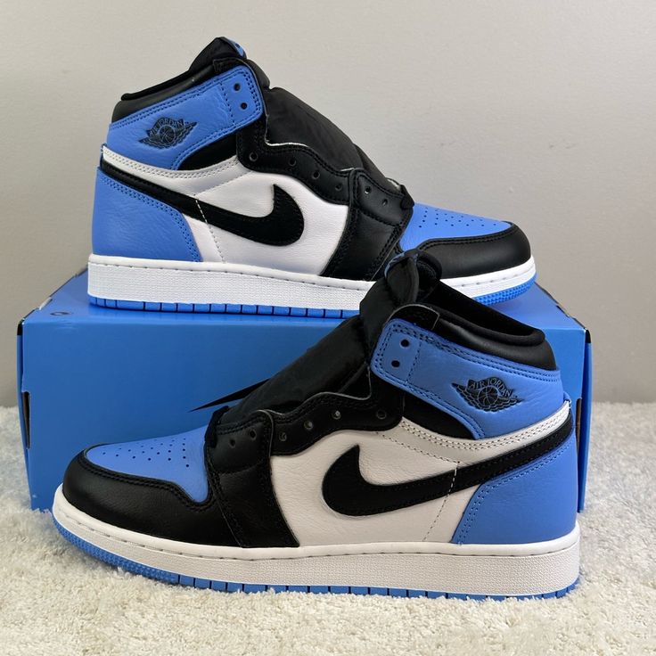 New Air Jordan 1 Retro High Og Gs Unc Toe Size 7y = Women’s 8.5 Color University Blue,Black White Leather Upper, Padded Tongue, Mesh Inner Lining, Rubber Outsole, Shoe Is A Gs 7y Equivalent To A Women’s 8.5 Brand New, Never Worn, With Box No Lid 100% Authentic Jordan Air Blue, Air Jordans Nike, Jordan Blue Shoes, Dark Blue Air Jordans, Shoes Women 2024, Blue High-top Jordan Shoes With Air Max Cushioning, Womens Jordans Sneakers, Cute Air Jordans, Jordan 1 Blue And White