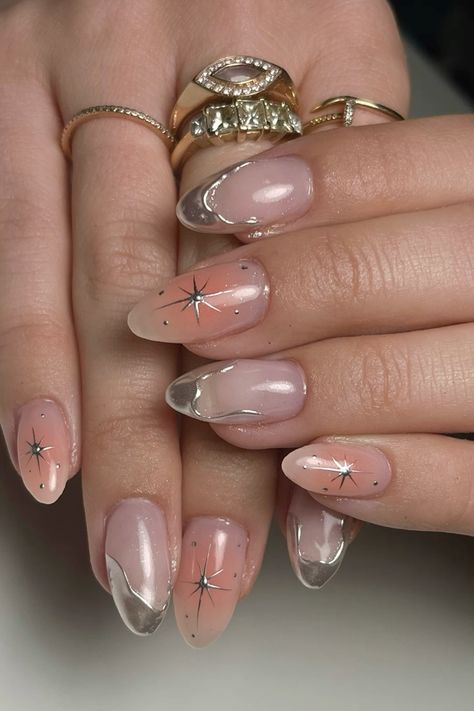 nail art Trendy Nail Designs Unique, Nail Inspo Almond Short, Chestnut Nails, Nails Fall Autumn, Cocktail Nails, Nail Autumn, Shellac Nails Fall, Holiday Manicure, Classy Acrylic