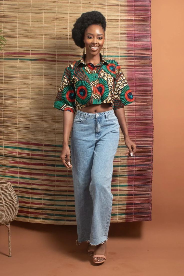 Kitenge Tops, Ankara Tops Blouses, Kente Dresses, Ankara Top Styles, Crop Shirts For Women, Fall Fashion Jeans, Ankara Blouse, Ankara Dress Designs, Ankara Tops