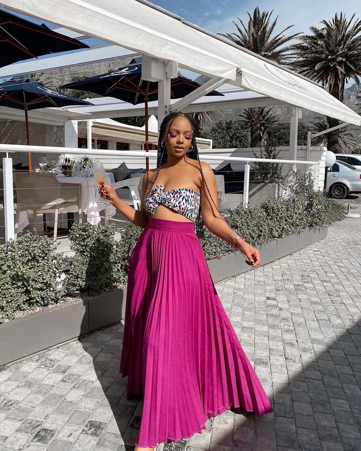 Pink Pleated Skirt Outfit Summer, Pink Pleated Skirt Outfit, Pleated Skirt Outfit Summer, Mihlali Ndamase, Maxi Pleated Skirt, Life Is Amazing, Soft Feminine Outfits, Skirt Outfit Summer, Pleated Skirt Outfit