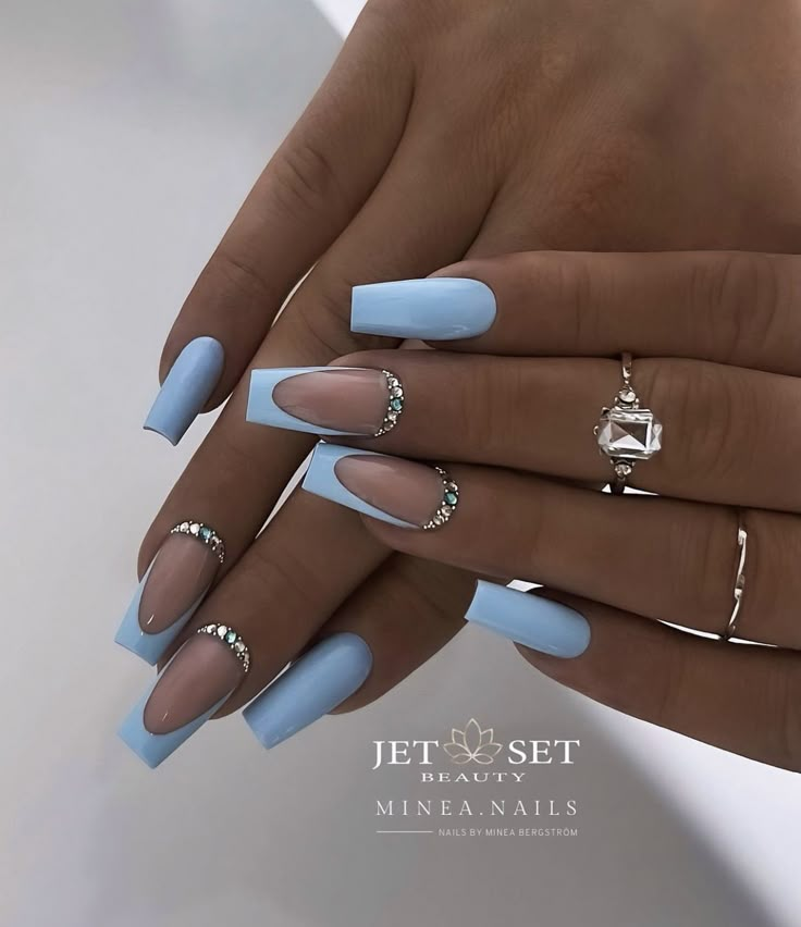 Nails Diamonds Design, Summer Nails Ombre Blue, Nail Inspo Summer Blue, Pale Blue Nails With Design, Blue Nail Designs 2024, Nails With Blue Glitter, Blue Diamond Nails, Nails July, Blue Wedding Nails