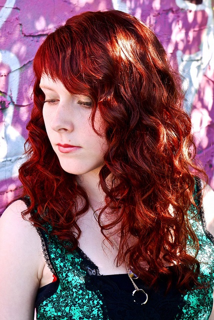 Crimson Hair, via Flickr. Crimson Red Hair, Hair Color Fall, Crimson Hair, Hair Doos, Baby Bangs, Fall Hair Colors, Model Hair, Hair Styling, Red Hair