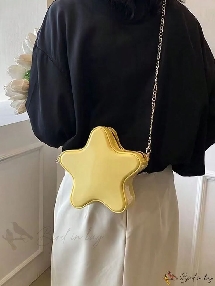 Ezra Core, Halloween Simples, Geometric Halloween, Star Purse, Funky Purses, Mini Messenger Bag, Design Bag, Yellow Satin, Novelty Bags