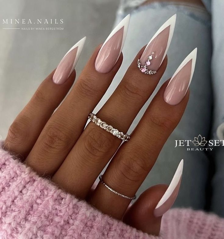 Stiletto Pink Nails, French Stiletto Nails, White Stiletto Nails, Blue Stiletto Nails, Pink Nail Ideas, Pink Stiletto Nails, Stilleto Nails Designs, Manicure Nail Designs, Nails Design With Rhinestones