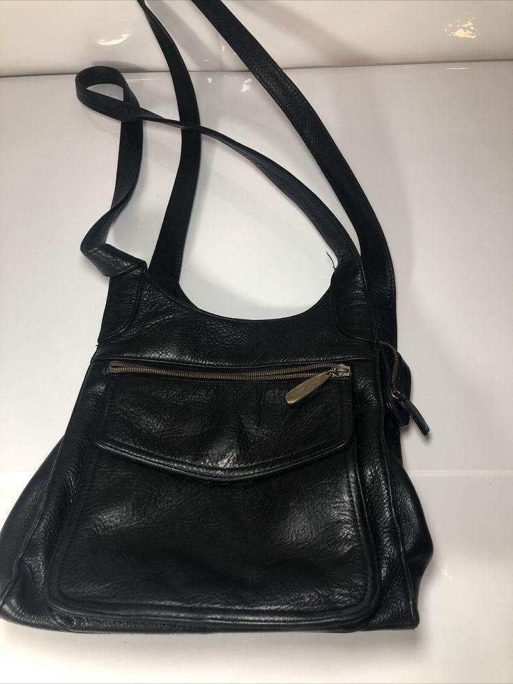 Valerie Stevens Black Leather Saddle Bag Purse Shoulder Bag Multiple Pockets. Saddle Bag Purse, Leather Saddle Bags, Bag Design, Saddle Bag, Balenciaga City Bag, Saddle Bags, Saddle, Bags Designer, Black Leather