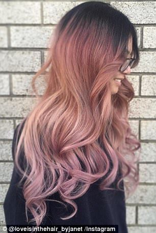 Dusty Pink Hair Balayage, Peach Pink Hair, Pink Hair Tips, Styling Curls, Dusty Pink Hair, Carbon Dating, New Trendy Hairstyles, Color Melting Hair, Colour Crush