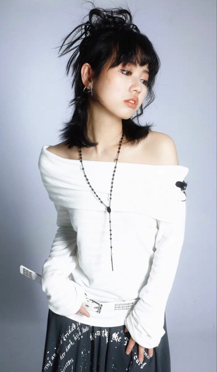 2000s China Fashion, China 2000s Fashion, Y2k Chinese Fashion Harajuku, Acubi Fashion Blue, Chinese Y2k Outfits, Early 200s Fashion, Japan 2000s Fashion, Japanese 2000s Fashion, Chinese Y2k Fashion