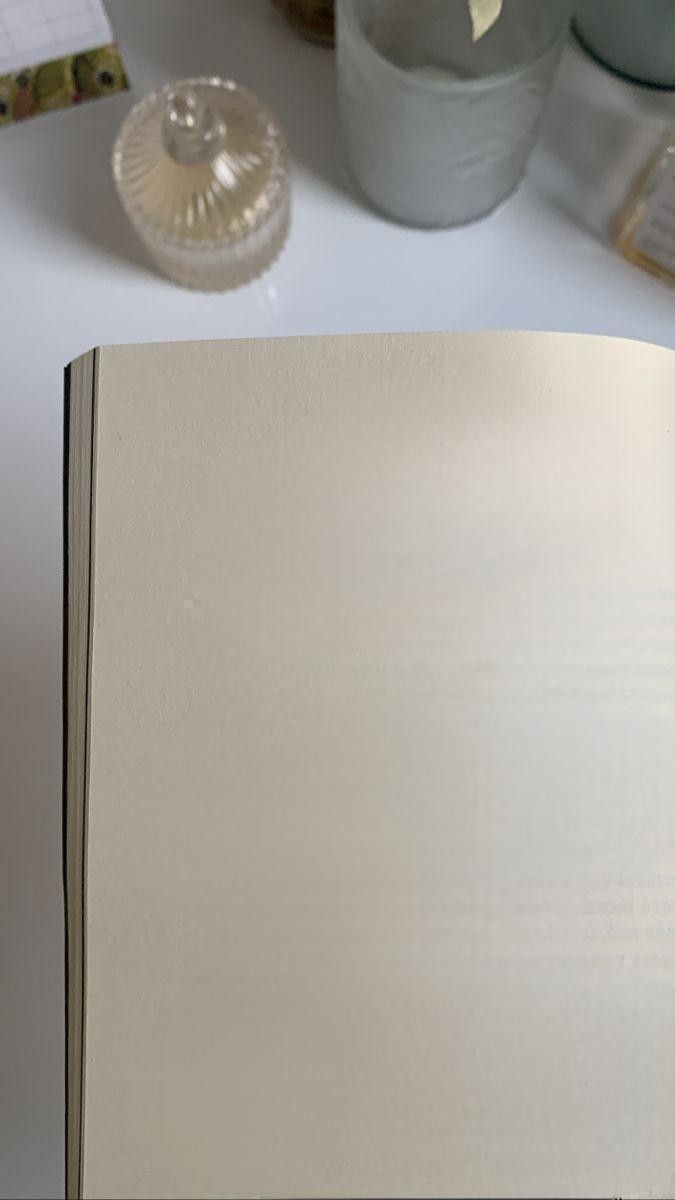 Blank Book Page Background, Empty Book Pages Aesthetic, Blank Page Backgrounds, Blank Paper Aesthetic, Blank Diary Page, Aesthetic Book Page Background, Empty Book Page, Blank Book Page, Blank Pages Aesthetic