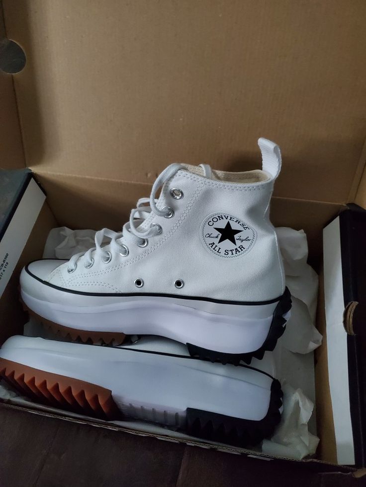 Converse Chunky Shoes, Chunk Taylor Converse, Converse Platform Shoes White, Chunk Taylor Converse White, Cheap White Lace-up Chunky Sneakers, Aesthetic Tennis, Black Prom Dress Short, Stunning Prom Dresses, Black Prom Dress