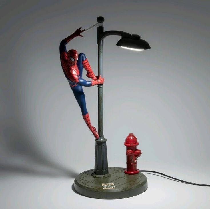 Marvel Lamp, Spiderman Lamp, Spiderman Room Decor, Spiderman Room, Marvel Room, Zimmer Diy, Spiderman Stuff, Spiderman Gifts, Spiderman Theme