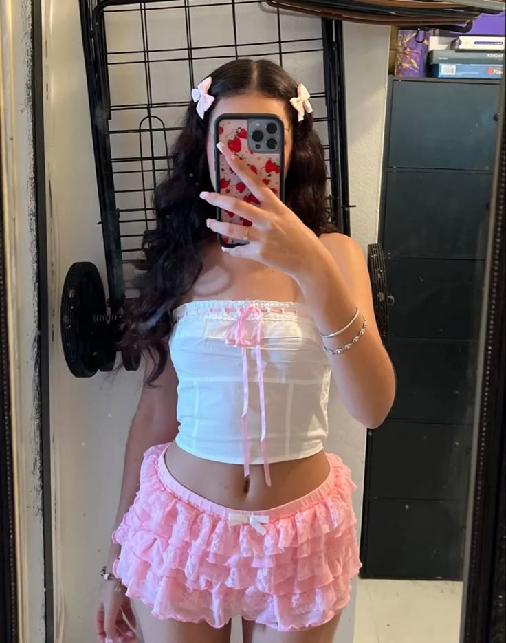 Bloomers Outfit, Lace Bloomers, Pink Bloomers, Pink Lifestyle, Pink Outfits, Cute Simple Outfits, Really Cute Outfits, 2000s Fashion, Girly Outfits