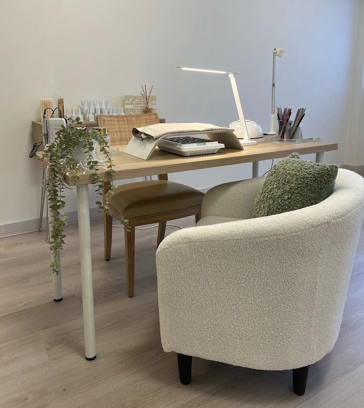 a chair and desk in an office setting