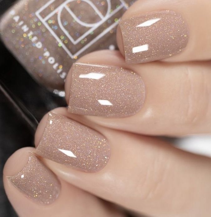 Taupe Shimmer Nails, Gel Nails For Pale Hands, Opaque Shimmer Nails, New Glitter Nails, Nail Polish Simple Ideas, Nail Champagne Color, Sparkly Cream Nails, Taupe Wedding Nails, Tan Gel Nails Design