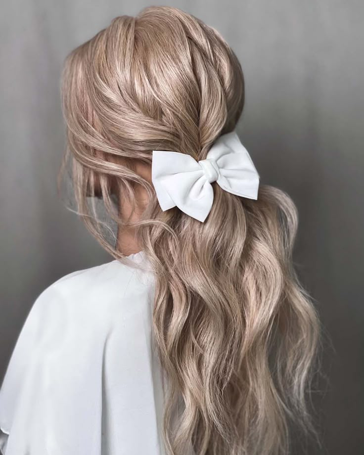 Ponytail Hairstyles For Wedding, Mane Magic, Tail Hairstyles, Hear Style, Tail Hairstyle, Preppy Hairstyles, Girly Hairstyles, Hairstyles For Wedding, Hairstyle Wedding