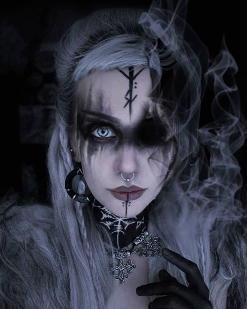 Ritual Makeup, Pagan Makeup, Horror Movie Recommendations, Beautiful Witches, Viking Makeup, White Demon, Witchy Makeup, Demon Makeup, Halloween Makeup Witch