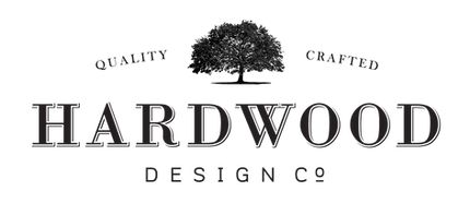 the logo for hardwood design co, which is located in an area that looks like it