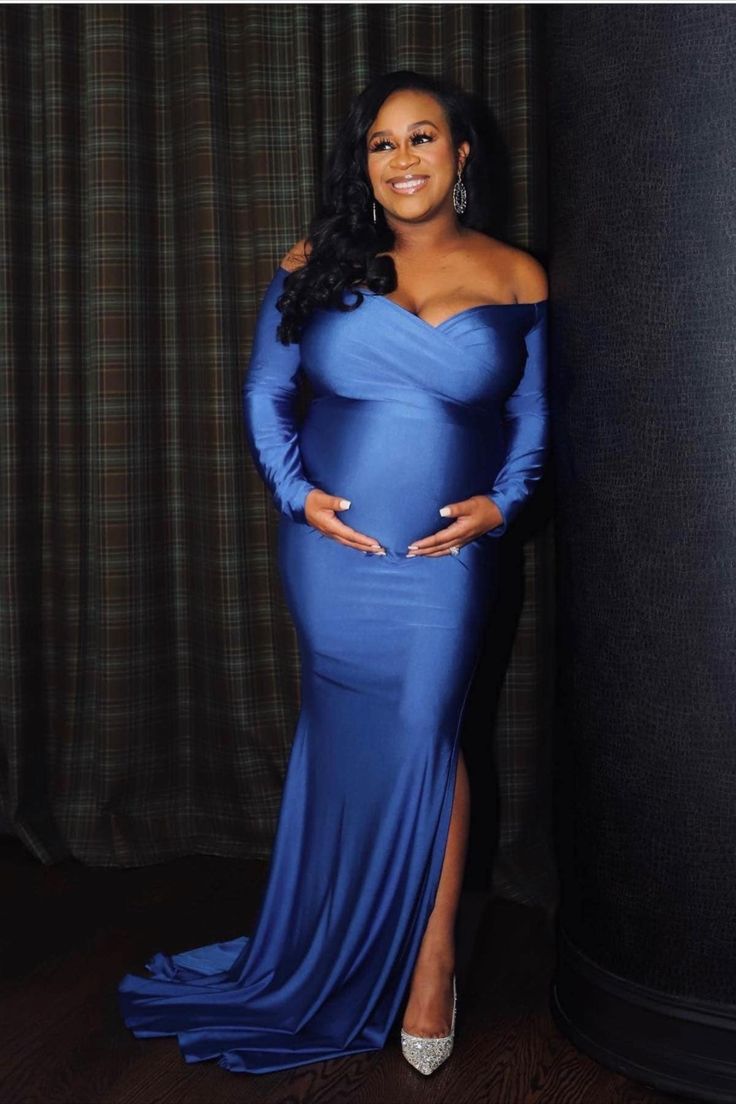 Style the bump with our girl ❤️📸 angelaaholliday in our Blue Off Shoulder High Split Bodycon Party Gown Maternity Maxi Dress!!! #maternity #babyshower #babyshowerdress #maternitystyle #mamastyle #bumpfriendly #bumpfriendlyfashion #bumpfriendlydress #pregnant #pregnantstyle #pregnancystyle #maternityclothing #maternitydresses Style The Bump, Maxi Dress Maternity, Baby Shower Gown, Maternity Maxi Dress, Dress Maternity, The Bump, Fall Decoration, Maternity Maxi, Mama Style