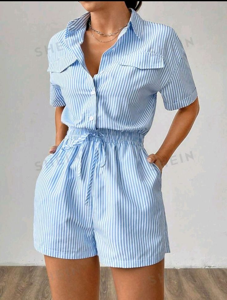 Short Jumpsuit Outfit, Short Sleeve Jumpsuits, Jumpsuit With Sleeves, Short Jumpsuit, Chic Dress, Striped Shorts, Overall Shorts, Stylish Dresses, Playsuit