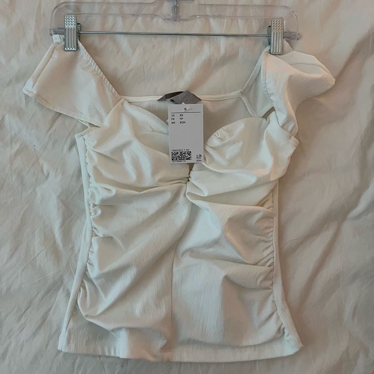 White Blouse From H&M - New With Tag H&m Spring Stretch Tops, H&m Stretch Tops For Spring, Feminine H&m Tops For Day Out, Elegant H&m Tops For Day Out, Fitted White Top From H&m, H&m Stretch Summer Tops, Chic Summer Tops From H&m, Fitted White H&m Top, Chic H&m Summer Tops