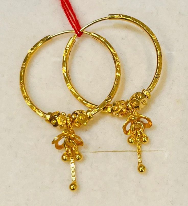 Dangling jimiki styles bali rajkot earrings Gold purity: 916 gold Hallmark: 916 stamped Appx Weight : 3.50 - 3.60grams Size: pls see picture with ruler Design : 25mm beautiful dangling jimiki bali Earrings. Similar random design depending on stocks availibility  FAQs Q: Is it real gold? A: yes it's real authentic genuine 916 gold Q: can pawn? A: yes it's pawnable ⭐GoForGold⭐ Luxury Gold Chandbalis For Eid, Luxury Round Gold Plated Danglers, Luxury 22k Yellow Gold Chandbalis, Elegant 22k Gold Chandbalis Luxury, Luxury Gold Plated Chandbalis For Festivals, Luxury Yellow Gold Plated Chandbalis, Luxury Yellow Gold Chandbalis For Festivals, Yellow Gold Danglers For Diwali, Yellow Gold Danglers For Festivals