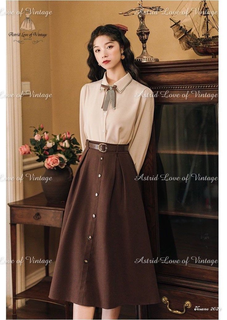 French University, Autumn Library, Light Academia Fashion, 40s Mode, Light Academia Outfit, Vintage Academia, Academia Outfits, Academia Fashion, University School