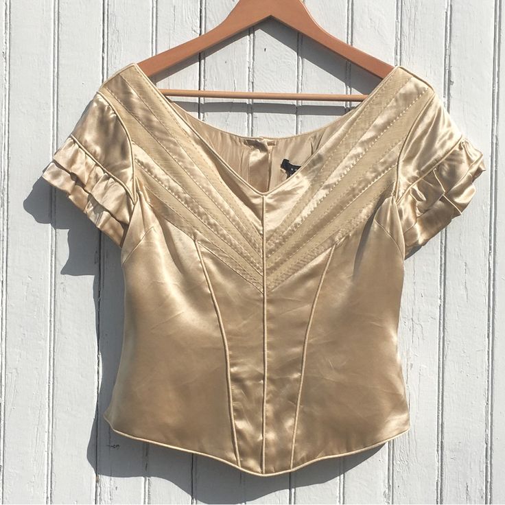 Saja : Bustier Top. Crme/Gold Color. 100% Silk Satin , Button Back, Cap Sleeve . Size 8 Black Mesh Shirt, Mesh Shirt, Cream Silk, Gold Cream, Silk Shorts, Bustier Top, Sheer Blouse, Silk Chiffon, Silk Top